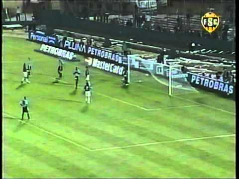 2005 (October 12) Uruguay 1-Argentina 0 (World Cup qualifier).mpg