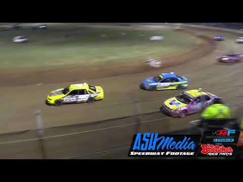 Street Stocks: Josie Thompson and Derek Richards Crash - Kingaroy Speedway