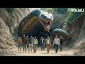 A Giant Snake Flew Out Of The Cave And Scared Everyone Metamorphosis YOUKU MONSTER MOVIE