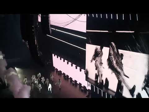 [180901] Wanna One Concert in Manila || INTRO+BURN IT UP+ NEVER + ENERGETIC