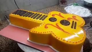 amazing guitar design/ guitar decorating guitar cake for boys/ guitar cake recipe