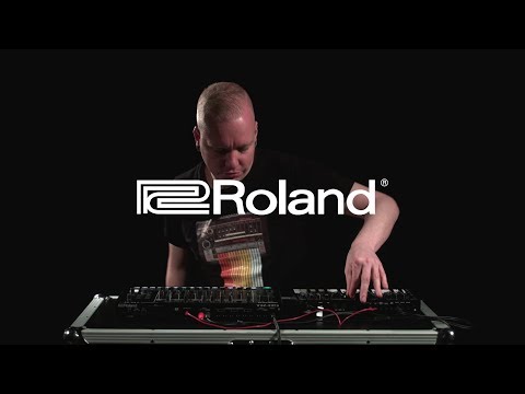 Roland AIRA TR-8S Rhythm Performer, performance 1 | Gear4music performance