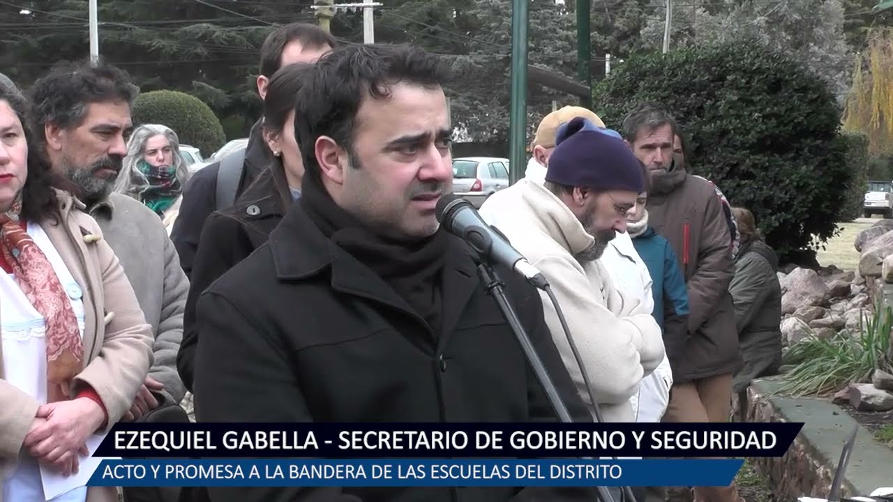ACTO Y PROMESA A LA BANDERA DE LAS ESCUELAS DEL DISTRITO 2   EZEQUIEL GABELLA