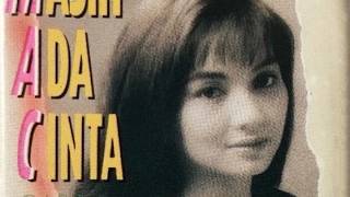 Download lagu NIA DANIATY - Masih Ada Cinta (Deddy Dores) (Gajah Mada Record) (1994) ORIGINAL HQ mp3