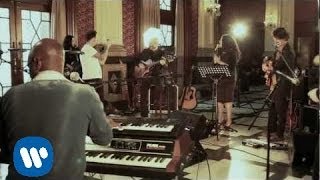 El amor me envuelve (Love is all around - 4 Bodas y un funeral)