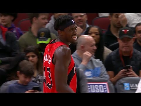 Pascal Siakam drives on DeRozan - Raptors vs Bulls | Oct 17, 2023