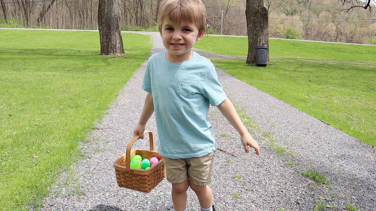 CLARK SPOTTED THE EASTER BUNNY! | Easter 2019
