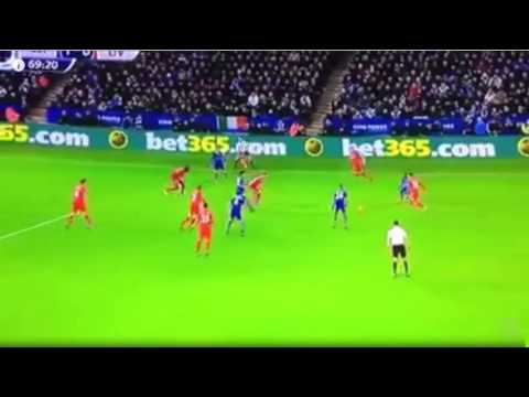 Leicester City Football Club playing tiki-taka like FC Barcelona