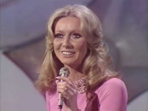 Clodagh Rodgers - Jack In The Box - United Kingdom 🇬🇧 - Eurovision 1971