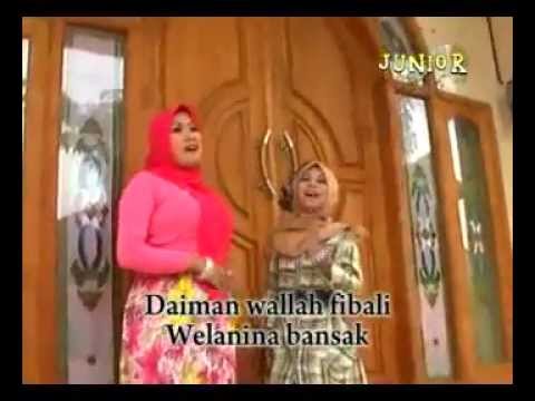 Nikmatus Sholihah Siti Maimunah Daiman-by nasiruddin - YouTube.flv