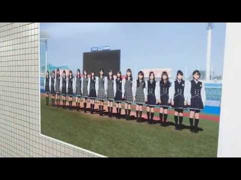 乃木坂46ポスターをみにきた。 東京メトロ乃木坂駅にて