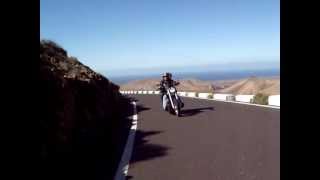 preview picture of video 'Harley Davidson Tour in Winter on Fuertaventura with the bike - Make your Holidays to Harleydays'
