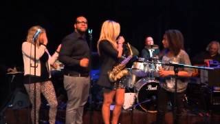 Carwash - Christina Aguilera (Live performance by Candy Dulfer & Robine)
