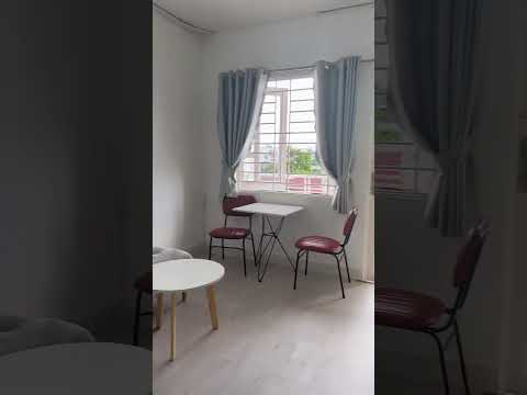 1 Bedroom apartment for rent with balcony on Cu Lao Street