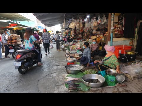 Morning Food Market Scene @Kilometers 4 - Morning Daily Life Style of Vendors at Phsa Kilo Number 4