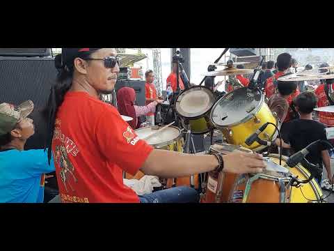 VIDEO AMATIR ADELLA.. !! SKILL DRUM CAK NOPHIE MUASOKKK.....!!