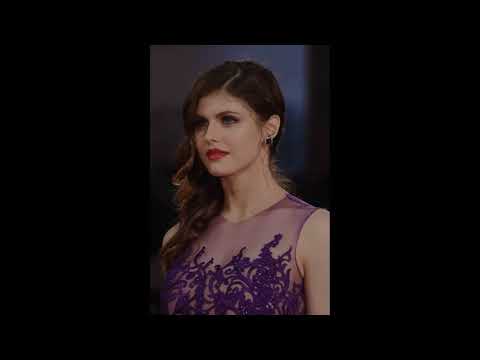 Alexandra Daddario Hot Pic