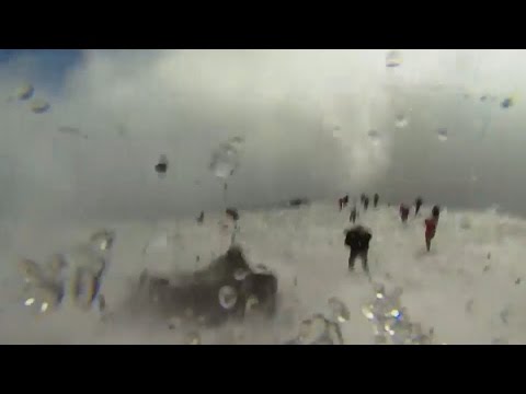 Injured on Etna volcano: Video shows dramatic situation during eruption