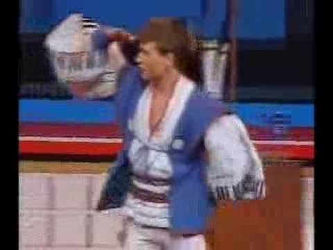 The Mikado: A Wand'ring Minstrel, I