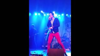 SUBURBAN LEGENDS. KISS THE GIRL. DETROIT.