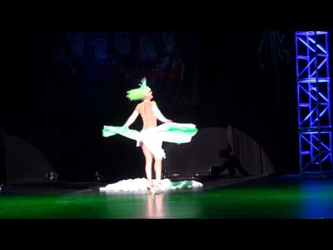 Missy Lisa  - Viva Las Vegas Burlesque competition 2014