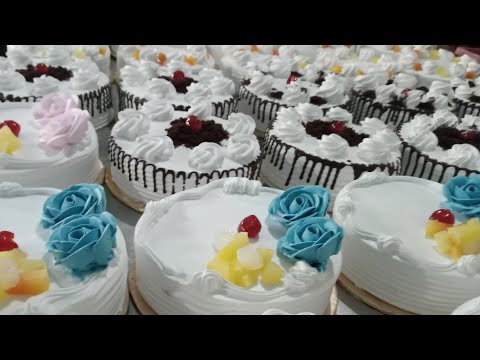 HAPPY NEW YEAR 🎊🎊 ADVANCE 🎈#CAKE  AMIR CAFE BANNU 🤗