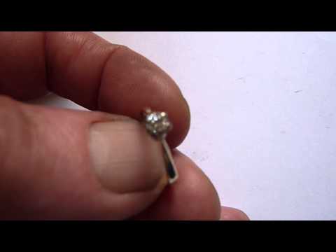 Quality Vintage 9ct Gold Diamond Solitaire Ring. 0.2 Carats. Size J/K