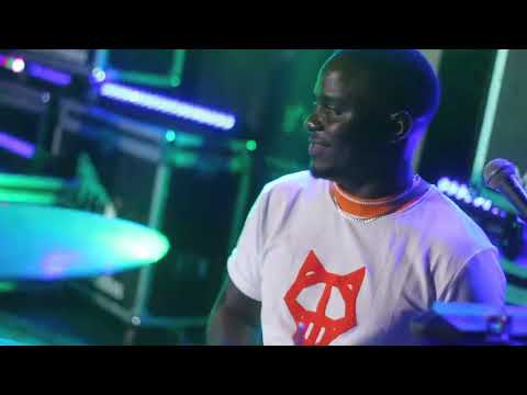 Kent and Flosso (Voltage music performance) with D Maestroz at X Hub Lounge