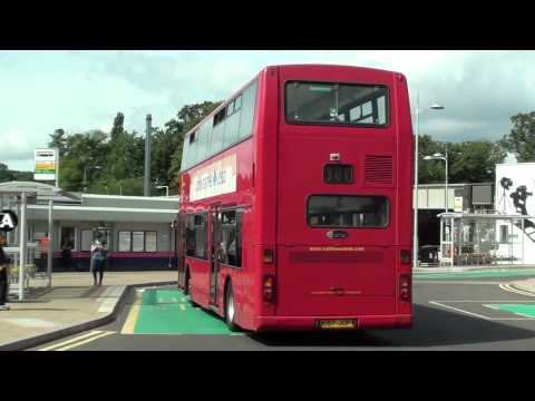 (HD) Sullivan Bus X157 JOP arrives at Borehamwood on Route 306