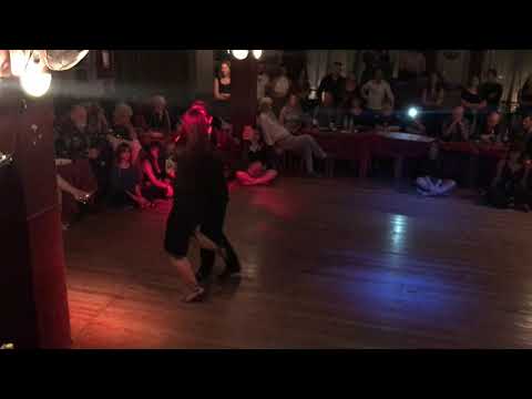 Natasha Lewinger y Haris Mihail - 4 - "Uno"