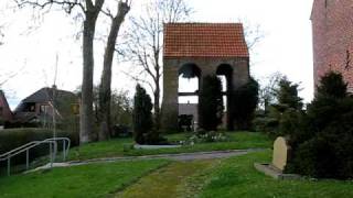 preview picture of video 'Wiefels Oldenburgerland: Kerkklok Lutherse kerk'