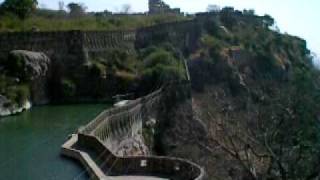 preview picture of video 'Gaumukh reservoir, Chittorgarh Fort, Chittorgarh, Rajasthan, India'