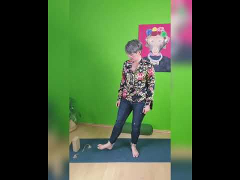 seitlich gestreckter Winkel #yogabasics #yogafüranfänger #extendedsideangel