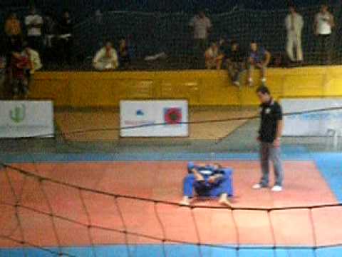 semi-final centro-oeste Brasileiro de jiu-jitsu 2009 Juninho Pacheco Equipe Gracie Barra.