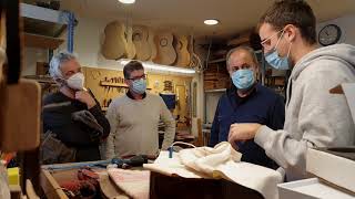 Regino Sainz de la Maza&#39;s Vda y Sobrinos de Domingo Esteso guitars - Felipe Conde