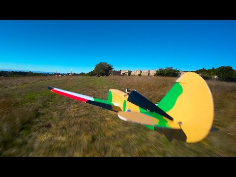 Low Chase, FT P-40 Warhawk, Apex Micro 4 Inch 