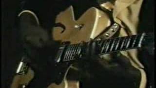 John Lee Hooker & Bonnie Raitt - I'm In The Mood video