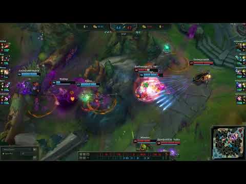 Illaoi jumps over the wall
