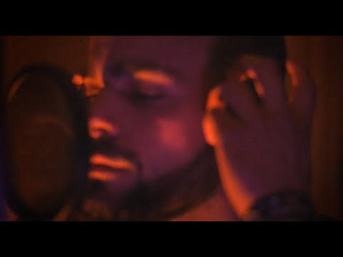 Escucha este TEMAZO de  OJALA FUESE ELLA – @dineel