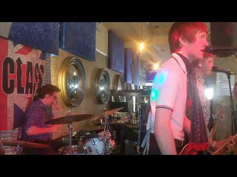 Sharp Class - Living For Kicks