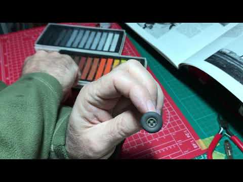 Wheels and tyres pastel weathering - a quick way to get realistic results