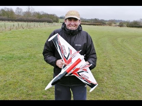 MAGICWELLIES SHOWING CHARLIE CHIMPLES (SPOCKTRA50) HOW TO FLY A RADJET - LOL - 2013