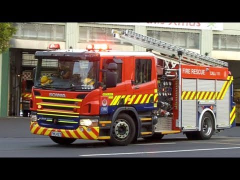 New Auckland 207! Turnout from City Station, 6 Dec 2010