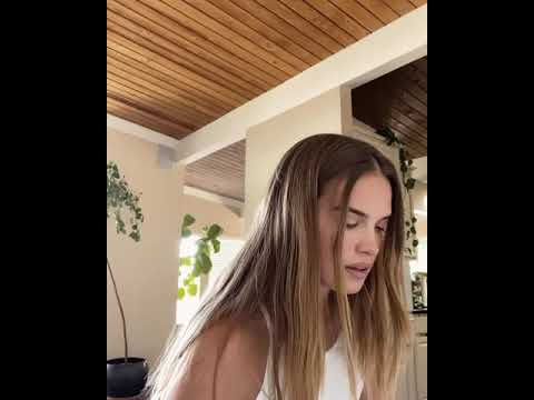 Stormi Bree Henley sings an excerpt from the song "Frozen"2