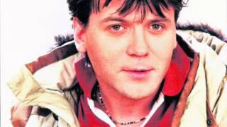 Crvena Jabuka &quot;TAMO GDJE LJUBAV POČINJE&quot; (Live 1989)