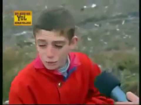 kuş avlayan çocuklara müthiş şaka gülmekten yıkılacaksınız :D baykuş çocukları korkutuyor