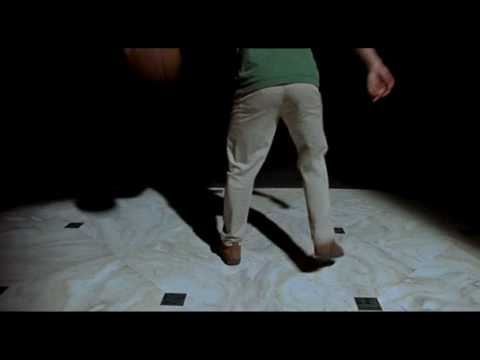 Scary Movie 2 - Nike Freestlye Spoof