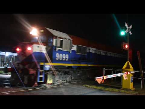 [4K] Colorido tren de contenedores de NCA con destino a Ferreyra pasando por Marcos Juárez!!!!!!