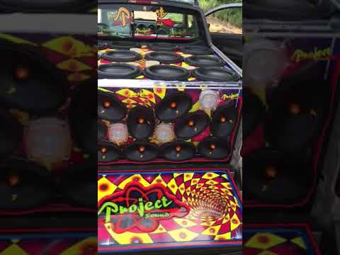 Saveiro com 12 sub zetta áudio 600rms