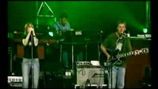 Beth Gibbons and Rustin Man - &#39;Funny Time of Year&#39; (Live)